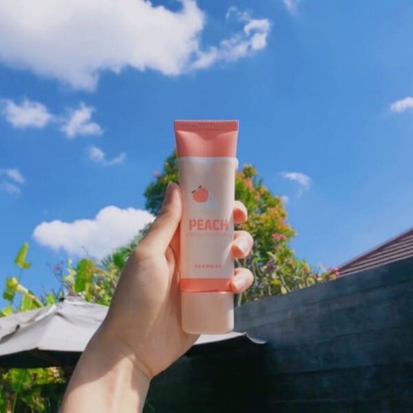 Review Kem dưỡng trắng da cho tuổi dậy thì Coringco Peach Whipping Tone Up Cream