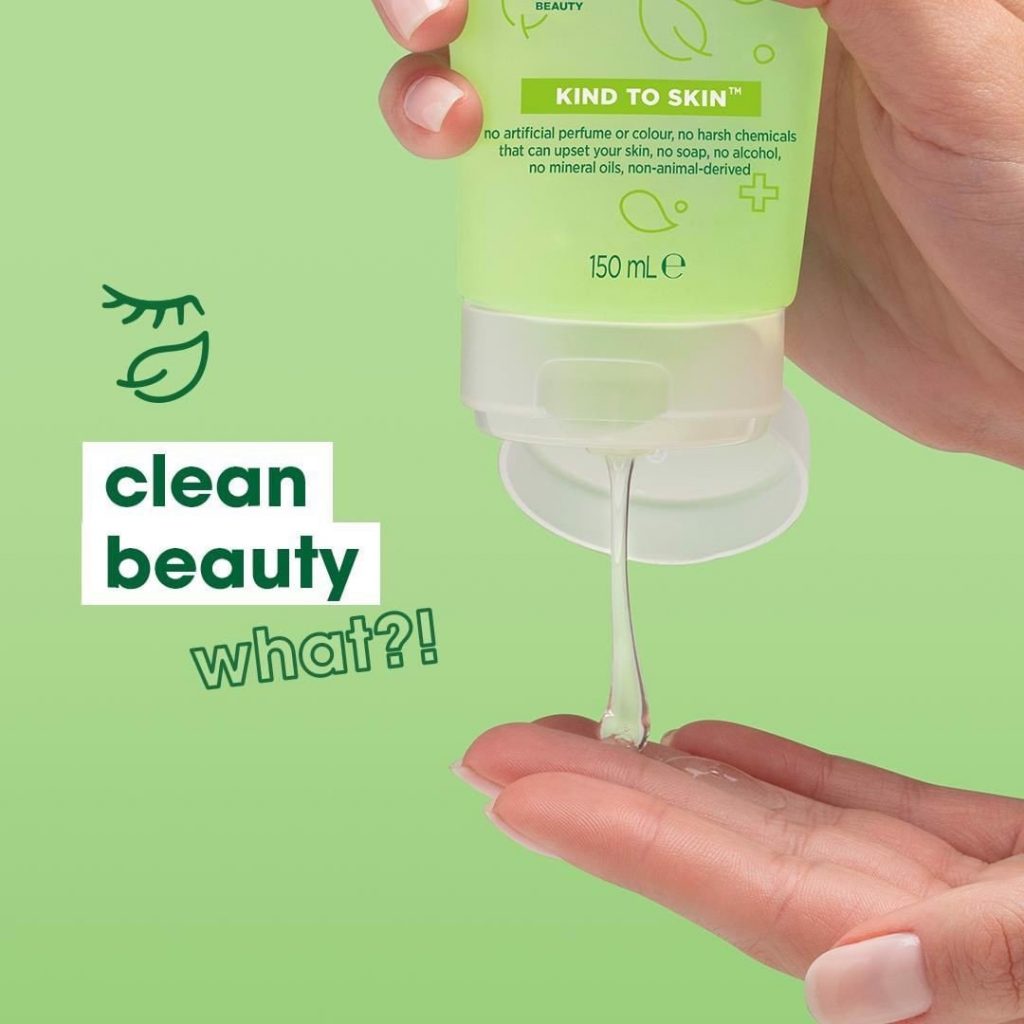 Review sữa rửa mặt không bọt simple kind to skin refreshing facial wash gel