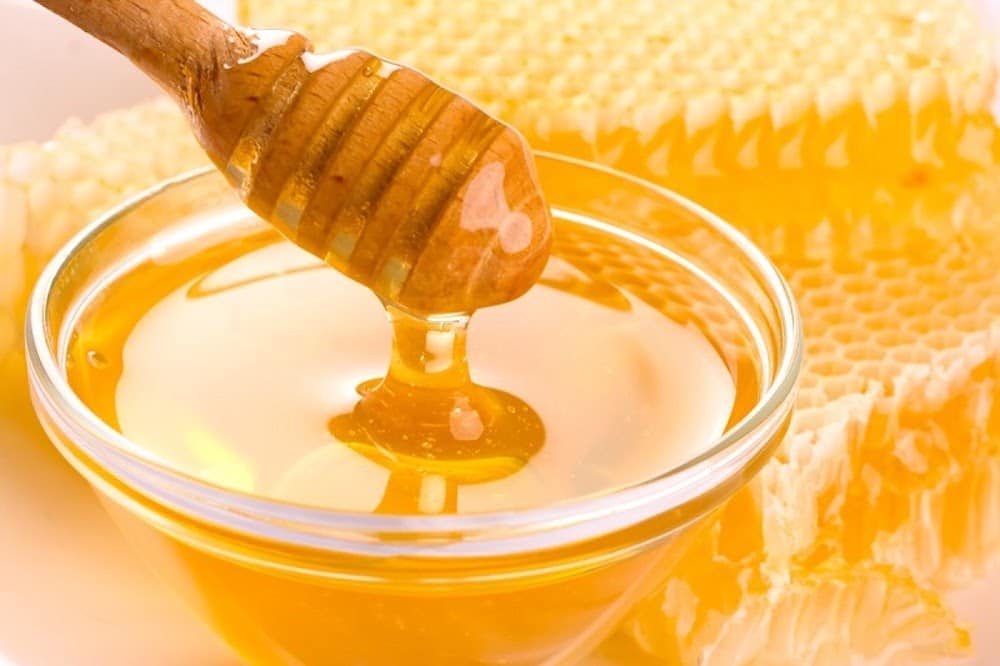 Cách dưỡng ẩm cho da từ mật ong