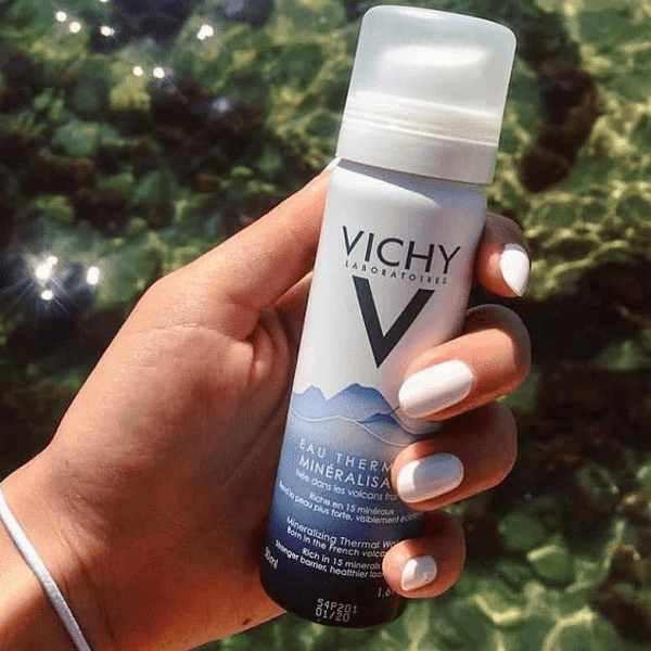 Review Xịt khoáng cho da nhạy cảm Vichy Mineralizing Thermal Water