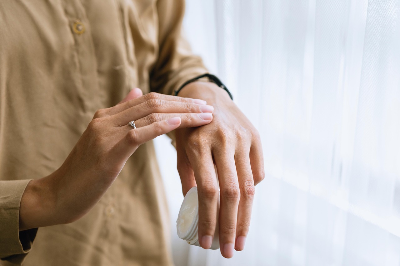 Các Bước Chăm Sóc Da Ban Ngày Và Ban Đêm